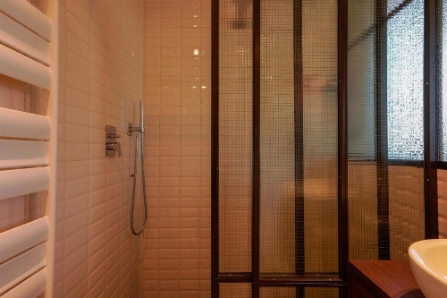 Skyline 1/7 B&B image 16