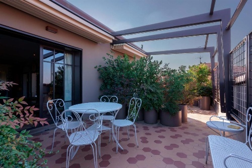 Skyline 1/7 B&B image 6